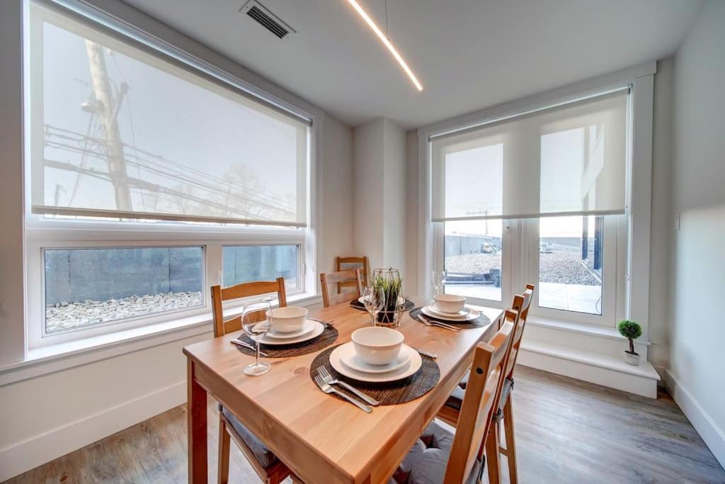 Luxurious Modern 2Br Condo Sleeps 5 Coffee, Ac, Wifi Χάλιφαξ Εξωτερικό φωτογραφία