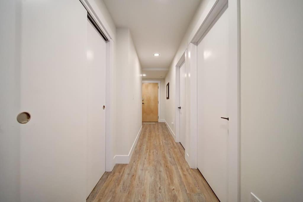 Luxurious Modern 2Br Condo Sleeps 5 Coffee, Ac, Wifi Χάλιφαξ Εξωτερικό φωτογραφία